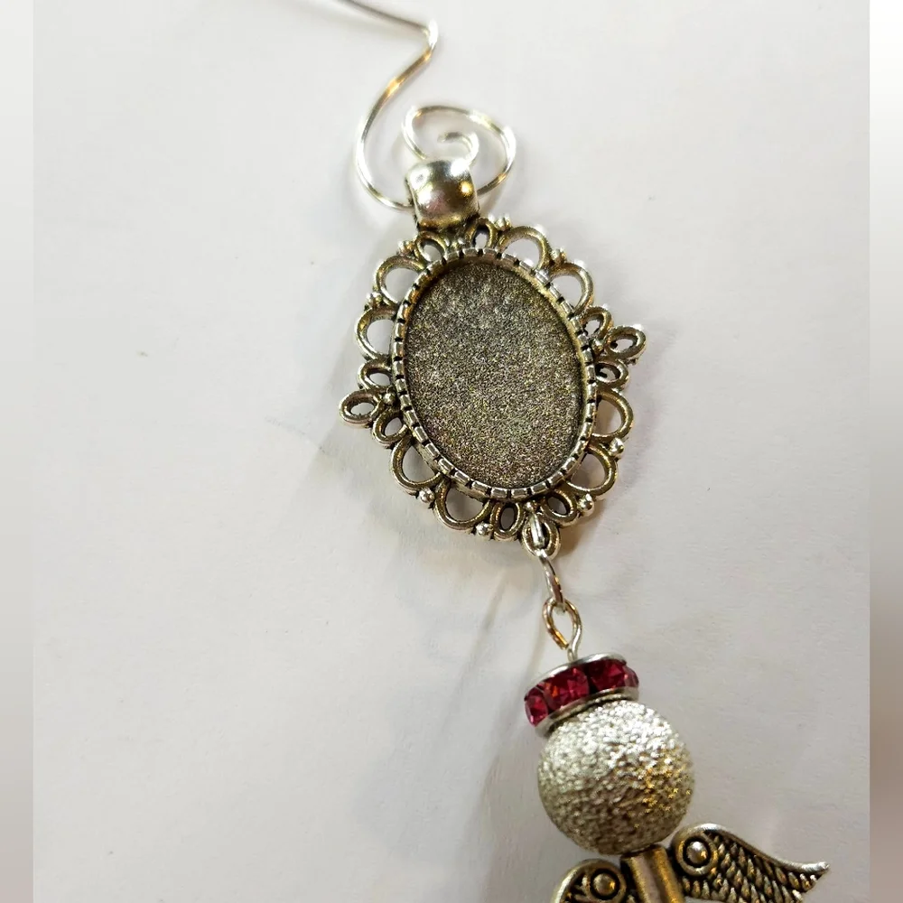 Handmade Beaded Angel & Photo Frame Ornament, Memorial or Wedding Bouquet Charm - Picture 7 of 9